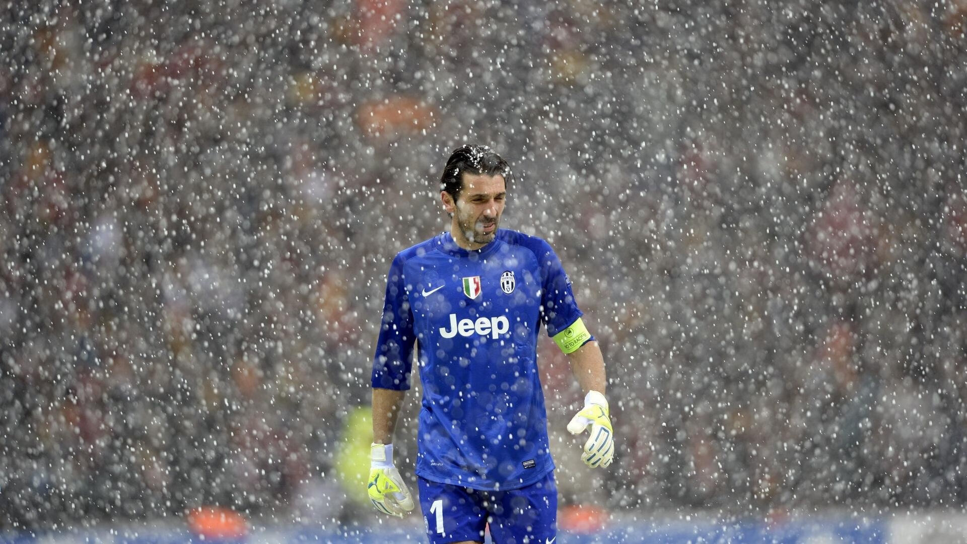 塞维利亚主场完胜瓦伦西亚，扭转颓势，塞维利亚杯