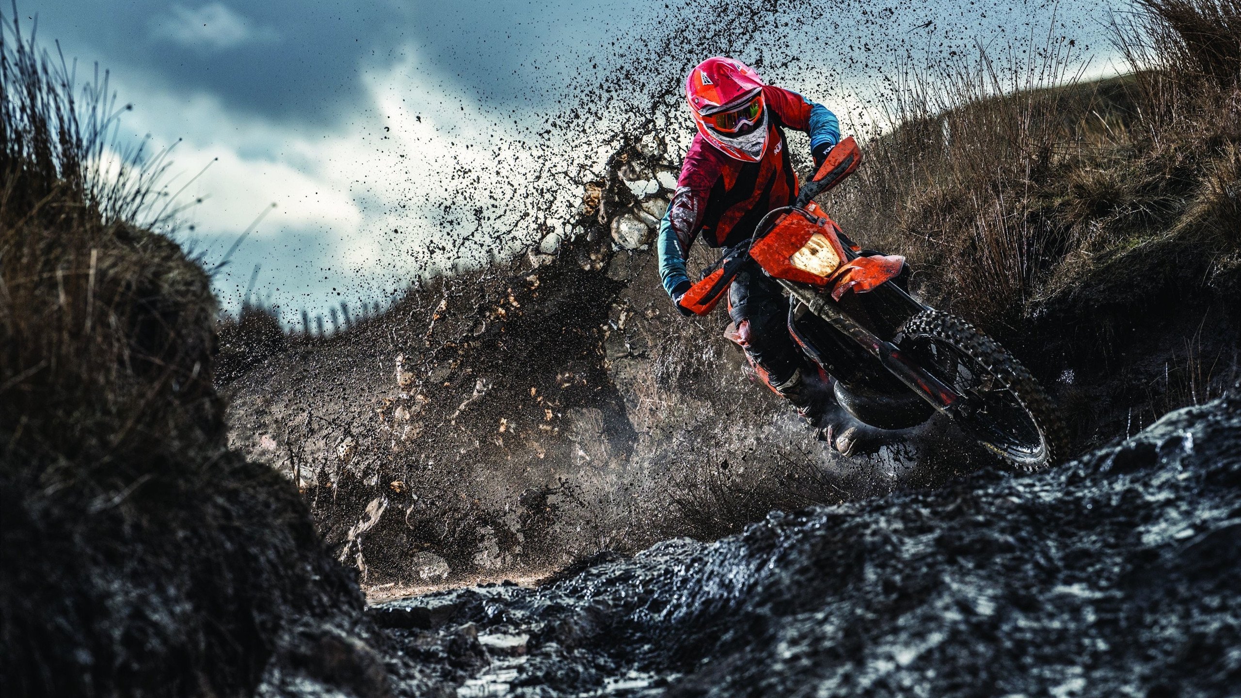 足球场馆智能安检系统上线，提升安全保障，智能足球场设备采购